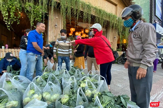Người dân Đà Nẵng hỗ trợ tiêu thụ nông sản