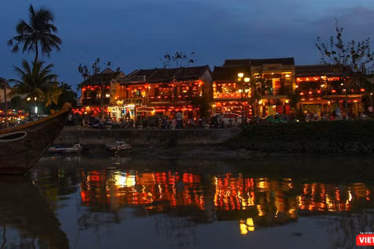 Phố cổ Hội An lộng lẫy trong đêm