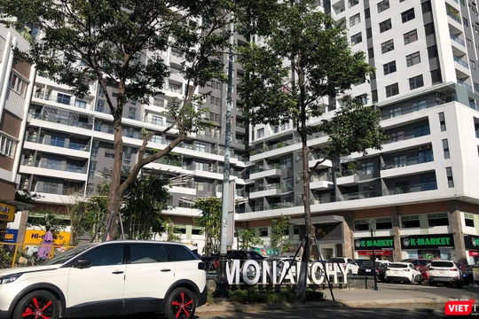 Dự án Khu phức hợp nghỉ dưỡng Monarchy khối B (dự án) do Công ty CP Đầu tư Phát triển Nhà Đà Nẵng làm chủ đầu tư.