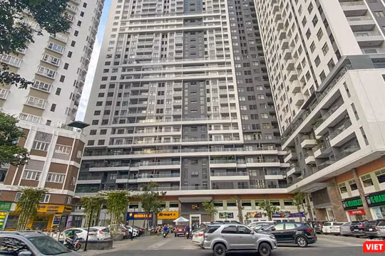 Dự án Khu phức hợp nghỉ dưỡng Monarchy (Block B) do Công ty CP Đầu tư Phát triển nhà Đà Nẵng làm chủ đầu tư.