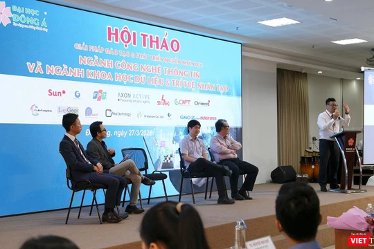 Đại diện các doanh nghiệp CNTT, phần mềm cùng "bàn" chương trình đào tạo nguồn nhân lực CNTT chất lượng cao để xuất khẩu