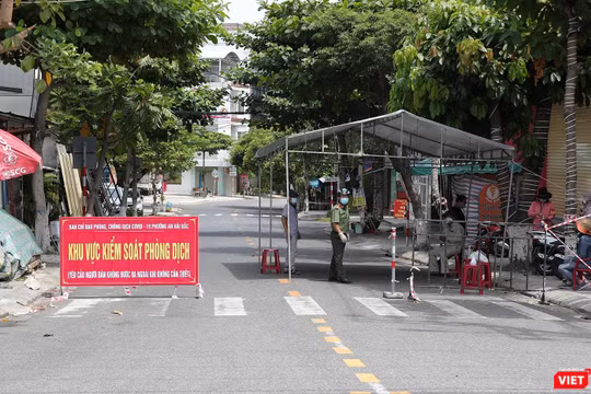 Chốt kiểm soát phòng dịch trên địa bàn phường An Hải Bắc