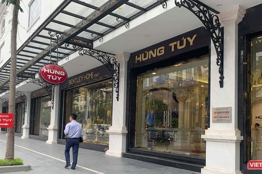 Một nguồn tin hé lộ với VietTimes, nhóm Hùng Túy (Tập đoàn Picenza Việt Nam) đã âm thầm gom vào 35 triệu cổ phần Vinaconex, chiếm 7,8% VĐL.