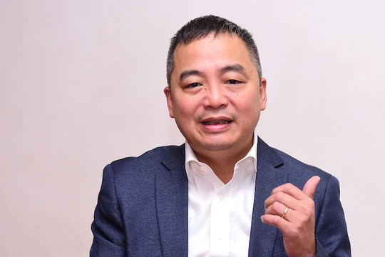 Đại biểu Nguyễn Lân Hiếu: 'Cần đốt lò xuyên suốt nhiều nhiệm kỳ'