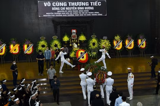Cử hành trọng thể lễ tang đồng chí Nguyễn Đình Hương