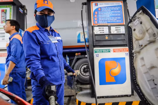 Giá xăng, dầu giảm tiếp