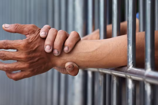 Phạm nhân người Nga khoét tường trại giam bằng bàn chải đánh răng (ảnh minh họa).