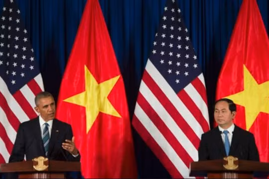 Tổng thống Hoa Kỳ Obama và Chủ tịch nước Trần Đại Quang tại Phủ Chủ tịch ở Hà Nội ngày 23/5/2016.