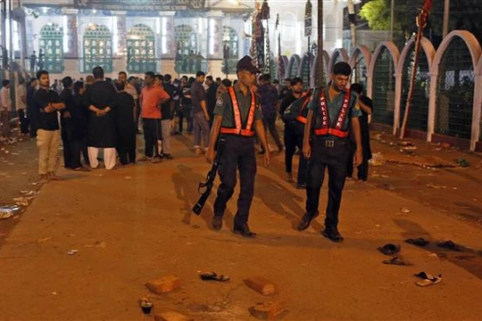 Cảnh sát Bangladesh đã tiêu diệt toàn bộ các tay súng khủng bố