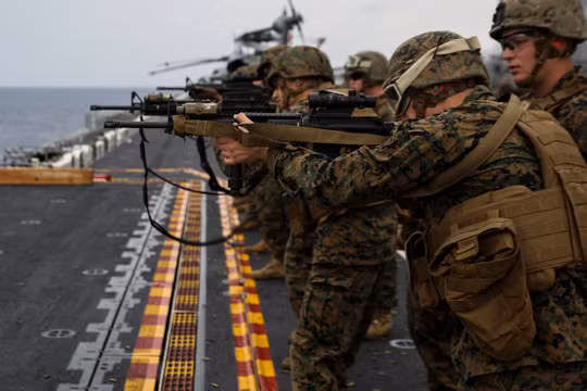 Thủy quân lục chiến Mỹ.