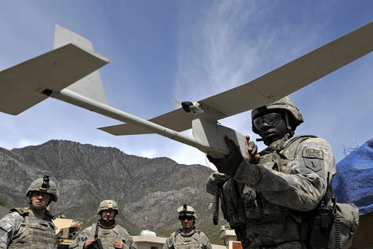 Mỹ cung cấp máy bay không người lái trị giá 12 triệu USD cho Ukraine.