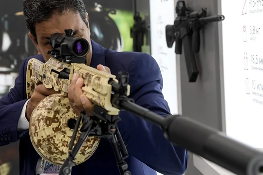 Báo Nga: "Trang bị chuyên dụng từ Nga dành cho công lực Việt Nam" (ảnh Sputnik)