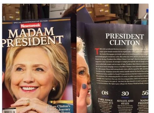  Tạp chí Newsweek gọi bà Clinton là Tổng thống Mỹ