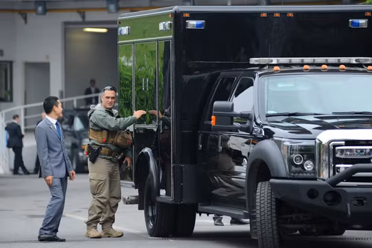 Soi cận cảnh đội cận vệ, đảm bảo an ninh của Tổng thống Obama tại Hà Nội