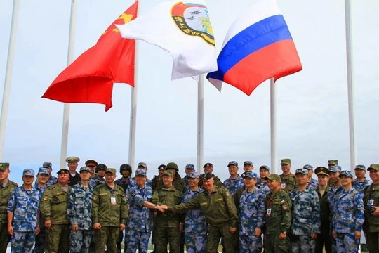 Trung Quốc và Nga lần đầu tiên tổ chức diễn tập phòng thủ tên lửa liên hợp. Nguồn ảnh: Tân Hoa xã/Đa Chiều.