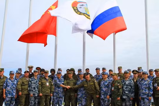 Trung Quốc và Nga lần đầu tiên tổ chức diễn tập phòng thủ tên lửa liên hợp. Nguồn ảnh: Tân Hoa xã/Đa Chiều.