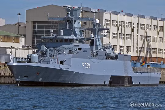 Đức mua 5 tàu hộ tống Braunschweig.