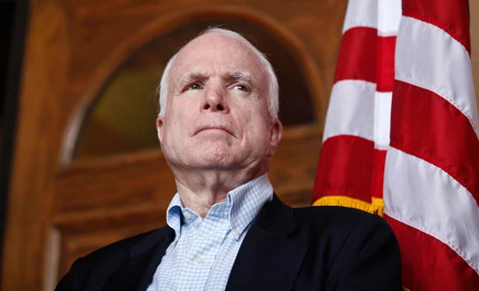 Thượng nghị sỹ John McCain.