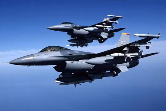 Tiêm kích F-16 do Mỹ sản xuất.