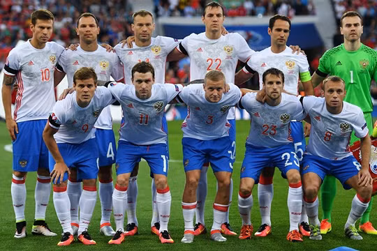 Dân mạng thu thập chữ ký đòi giải thể đội tuyển bóng đá Nga.