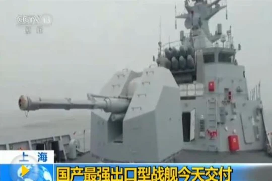 Đài truyền hình CCTV Trung Quốc đưa tin về việc Trung Quốc bàn giao tàu hộ vệ C28A cho Algeria.