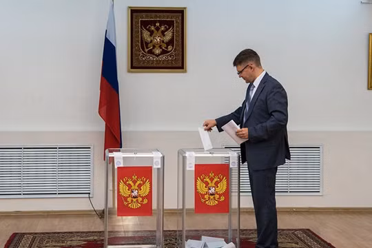 Nga bắt đầu tiến hành bầu cử Duma Quốc gia.