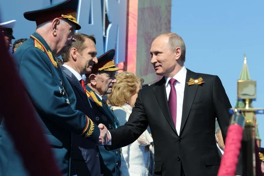Putin hài lòng, ca ngợi diễu hành chiến thắng ở Moscow