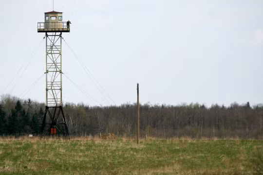 Công dân Nga dẫn lối cho người nhập cư bất hợp pháp Việt Nam bị thương ở biên giới Latvia.