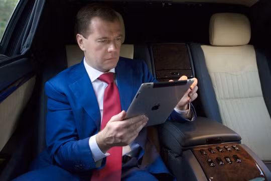 Thủ tướng Medvedev: Nga có thể tự cung tự cấp nuôi sống bản thân.