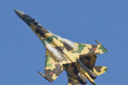 Máy bay chiến đấu thế hệ 4++ Su-35.