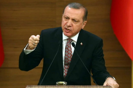 Erdogan: Tôi chắc chắn sẽ bị giết nếu nán lại 10 phút trong khách sạn.