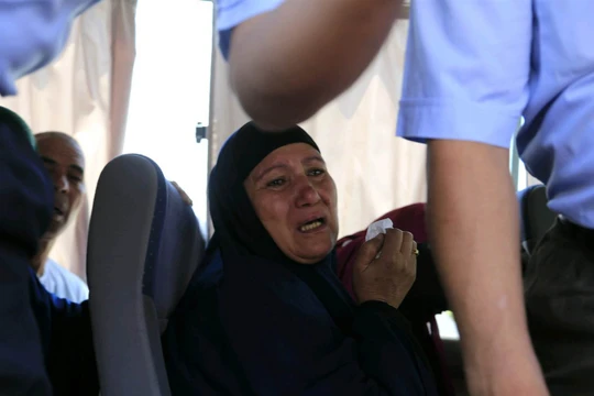 Người thân của các nạn nhân mất tích trên chuyến bay định mệnh.