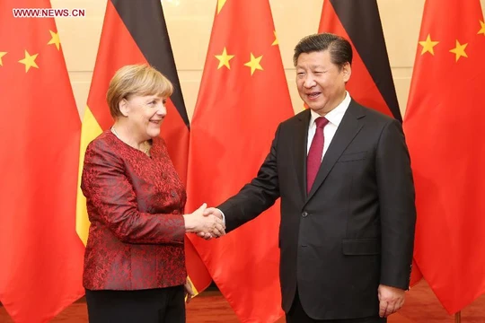 Thủ tướng Angela Merkel tới Trung Quốc, báo chí Đức viết gì?