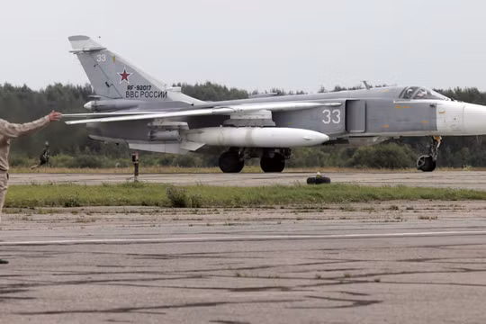 Máy bay SU-24M của Không quân Nga (ảnh Sputnik).