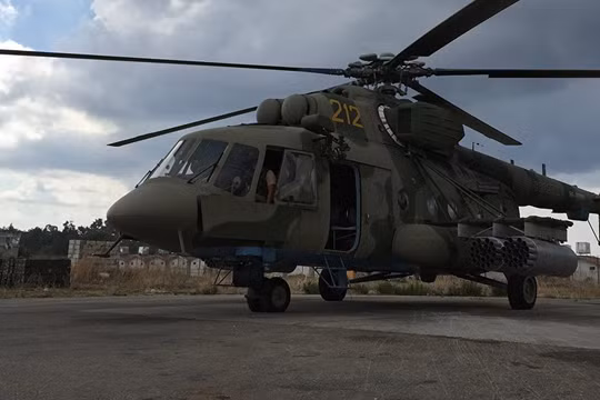 Khủng bố IS bắn vào trực thăng chở viện trợ của Nga ở Syria (ảnh minh họa: Sputnik)