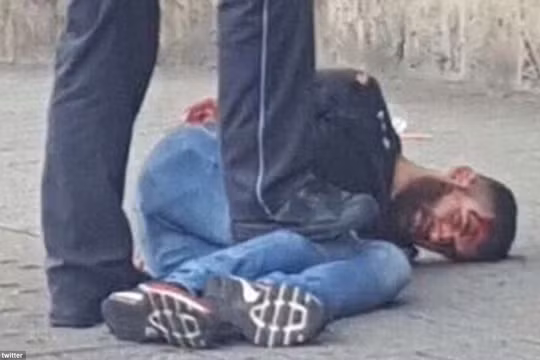 Đối tượng di cư Syria chém tử vong một phụ nữ mang thai tại Đức đã bị khống chế.