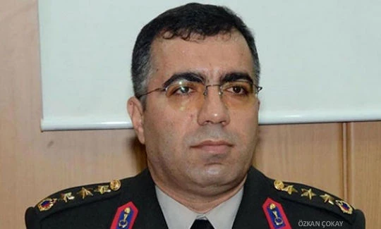 Đại tá Muharrem Kose. 