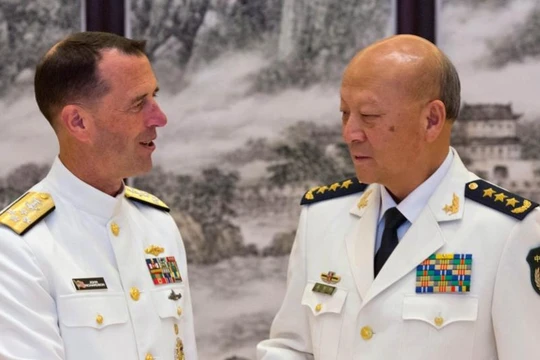 Từ ngày 17 đến ngày 19/7/2016, Đô đốc John Richardson, Tham mưu trưởng Hải quân Mỹ thăm Trung Quốc. Ảnh: Đa Chiều.