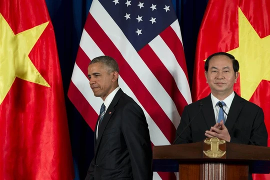 Tổng thống Mỹ Obama sau khi kết thúc bài phát biểu tại Phủ Chủ tịch ở Hà Nội ngày 23/5/2016.