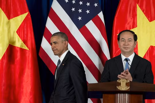 Tổng thống Mỹ Obama sau khi kết thúc bài phát biểu tại Phủ Chủ tịch ở Hà Nội ngày 23/5/2016.