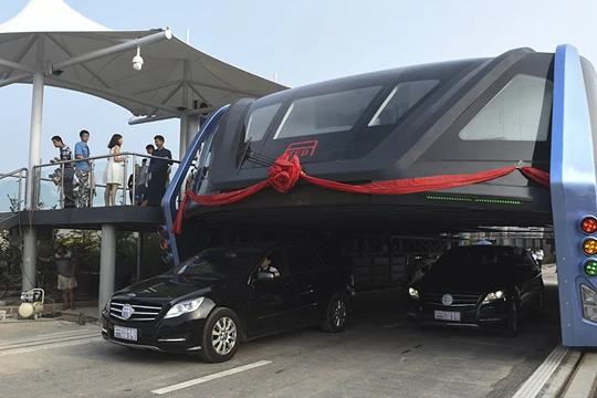 "Xe buýt tương lai" ở Trung Quốc có khả năng là vụ lừa đảo tài chính?