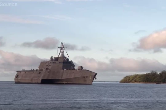 Chiến hạm tàng hình USS Coronado.