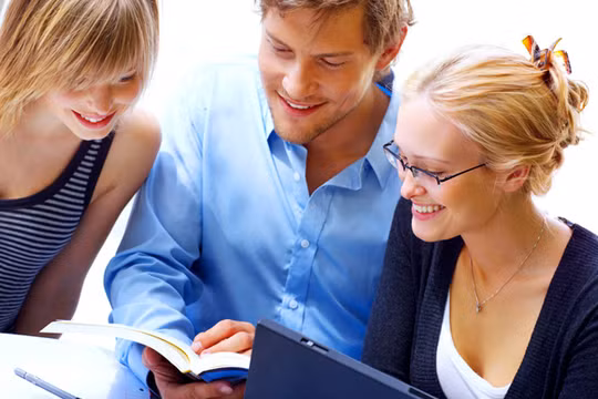 Người nói tiếng Anh bản xứ là những người truyền đạt kém nhất thế giới