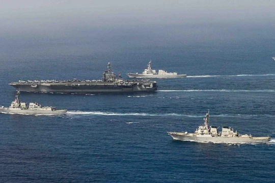 Cụm chiến đấu tàu sân bay USS John C. Stennis Hải quân Mỹ.
