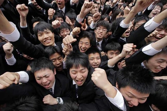 hật Bản, Nga đều có những người mắc bệnh đặc thù thế kỷ XXI