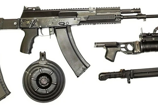 Nga tiếp tục thử nghiệm súng trường tự động AK-12