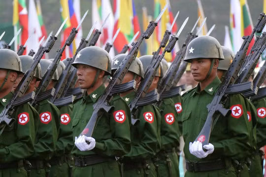Quân đội Myanmar.