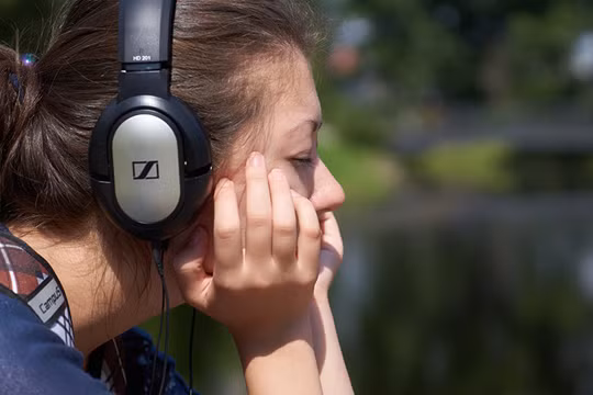 Vì sao có người thích nhạc buồn?