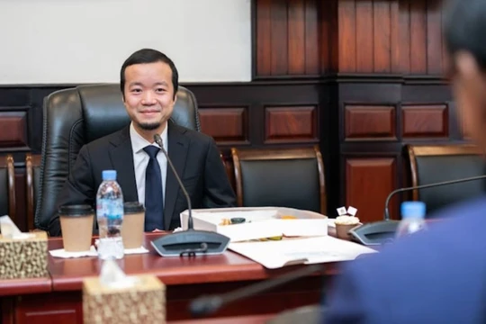 Chen Zhi (Trần Chí) ông chủ Prince Group Campuchia nhưng có nhiều tài sản và công ty ở Hong Kong. Ảnh: HK01.