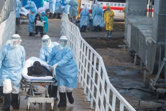 Số người mắc bệnh và số ca tử vong ở tỉnh Hồ Bắc và thành phố Vũ Hán đều đang tăng nhanh (Ảnh: Đa Chiều)